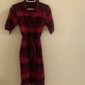 Lace red dress with pockets